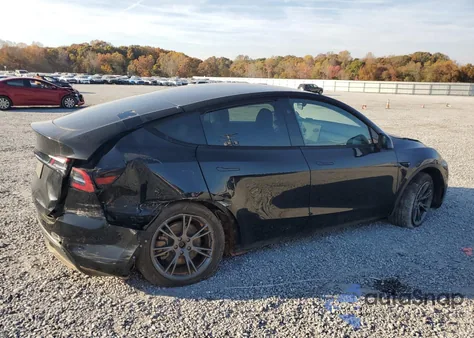 2025 Tesla Model Y from USA, damaged, VIN 7SAYGDED8SA340678